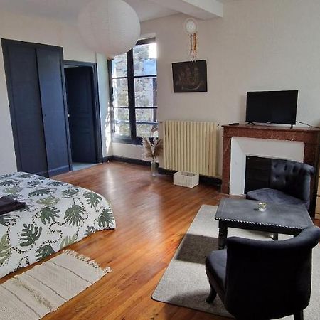 Chambre Dans Maison De Ville - 2 Personnes Олорон-Сент-Мари Экстерьер фото