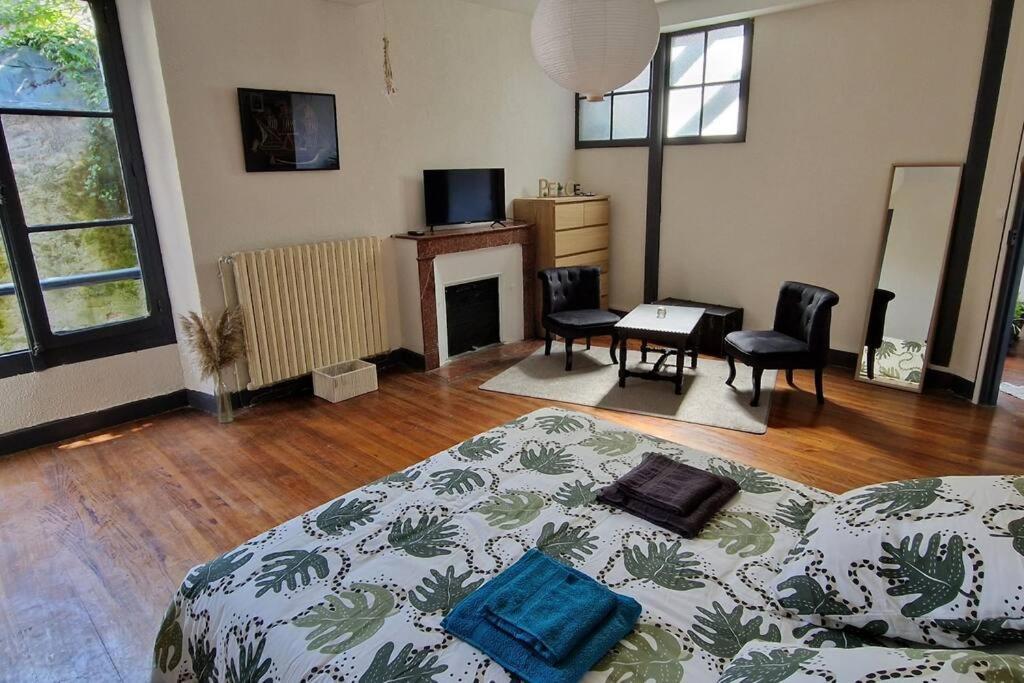 Chambre Dans Maison De Ville - 2 Personnes Олорон-Сент-Мари Экстерьер фото